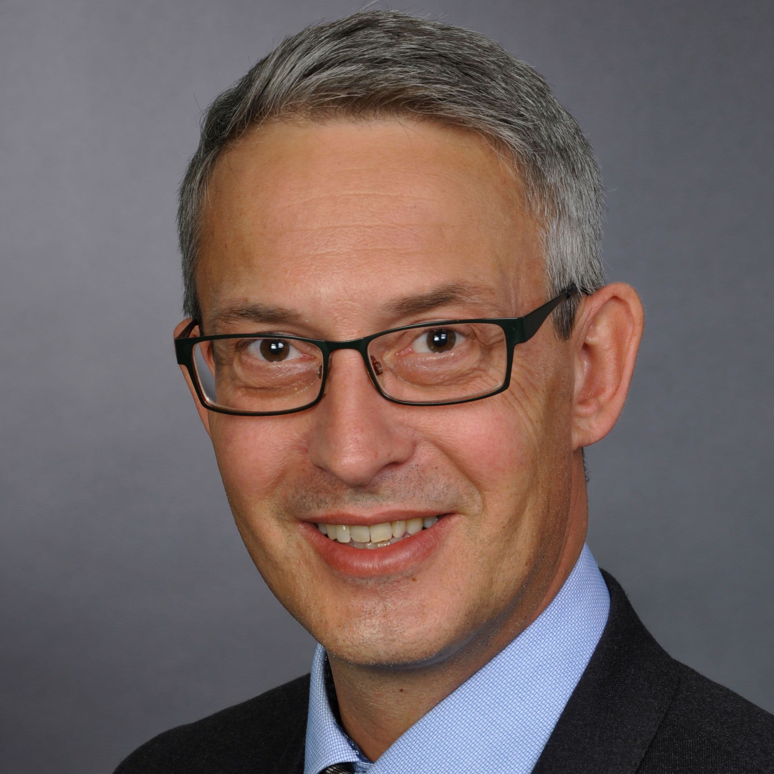 Dr. Armin Bauer